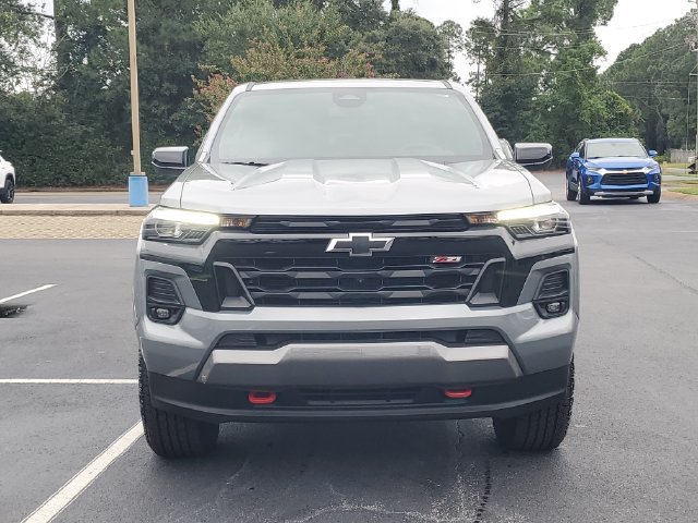 Used 2026 Chevrolet Colorado Z71 w/ Technology Package AWD/4WD image 2