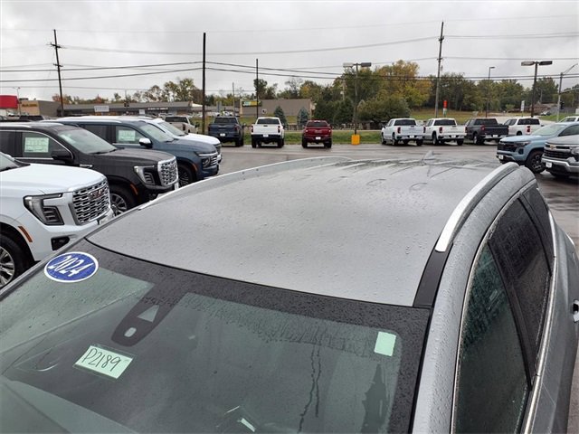 Used 2024 Buick Enclave Premium image 27