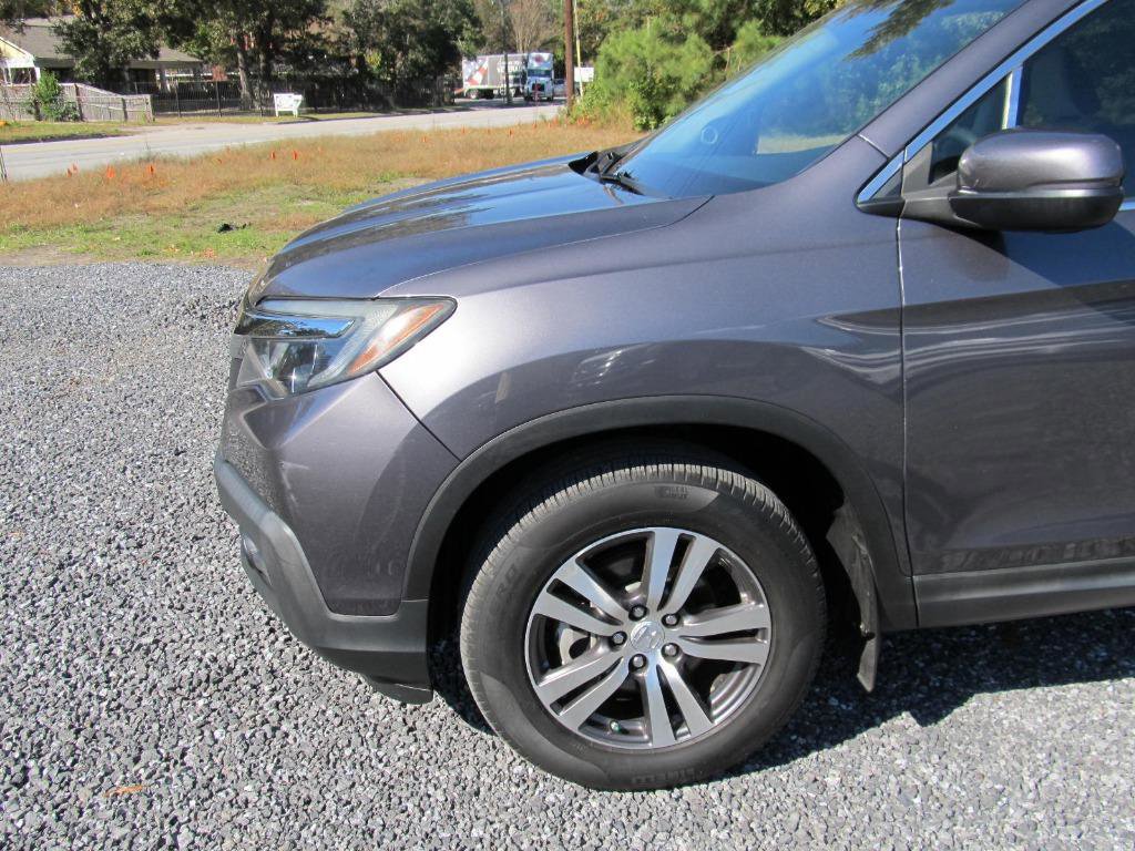 Used 2017 Honda Ridgeline RTS image 10