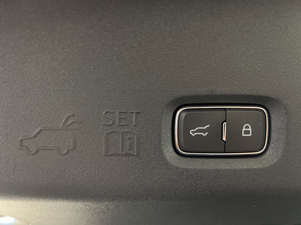 New 2026 Lincoln Navigator Reserve AWD/4WD image 32
