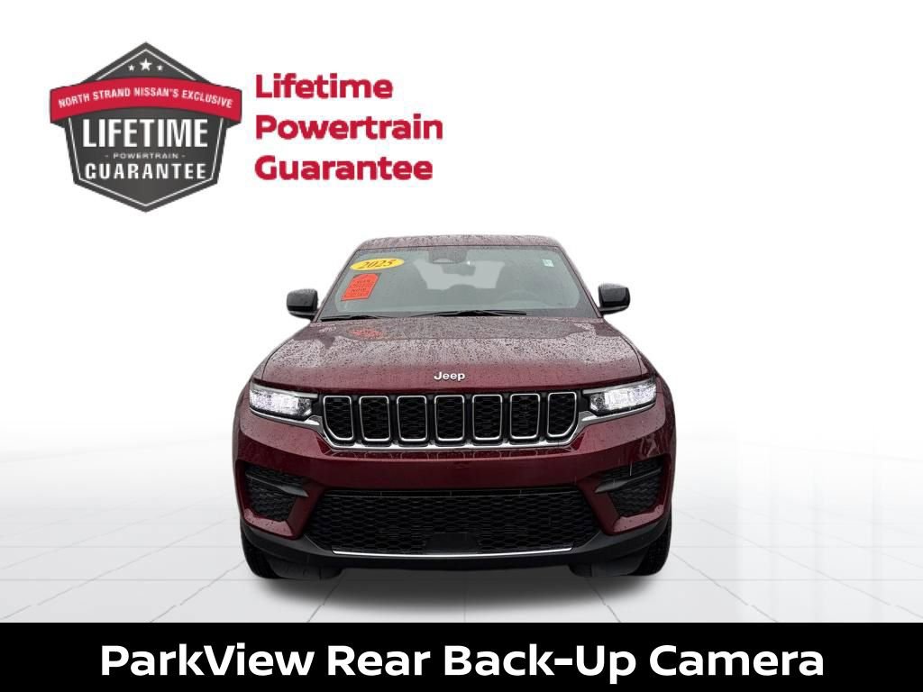 Used 2025 Jeep Grand Cherokee Laredo X image 10