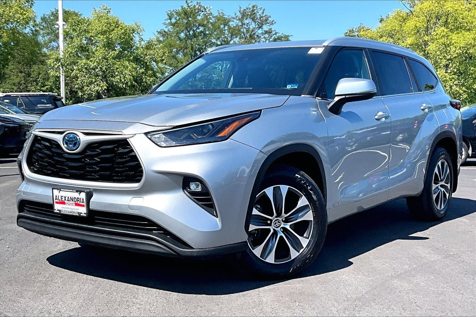 Used 2023 Toyota Highlander XLE