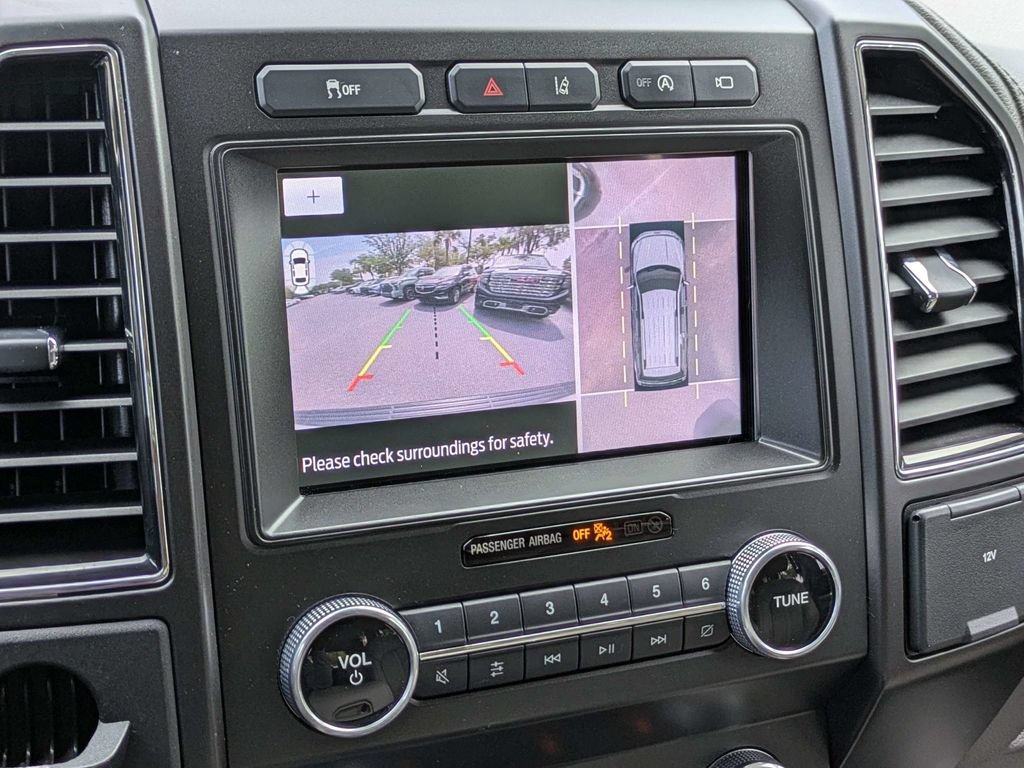 Used 2021 Ford Expedition Limited RWD image 23