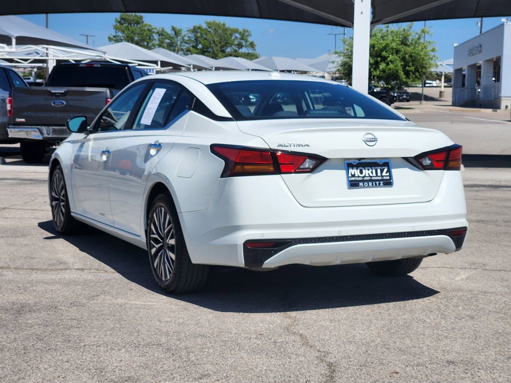 Used 2025 Nissan Altima 2.5 SV FWD image 7