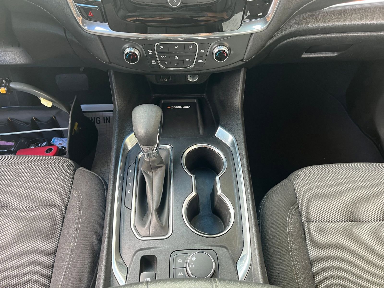 Used 2023 Chevrolet Traverse LT image 40