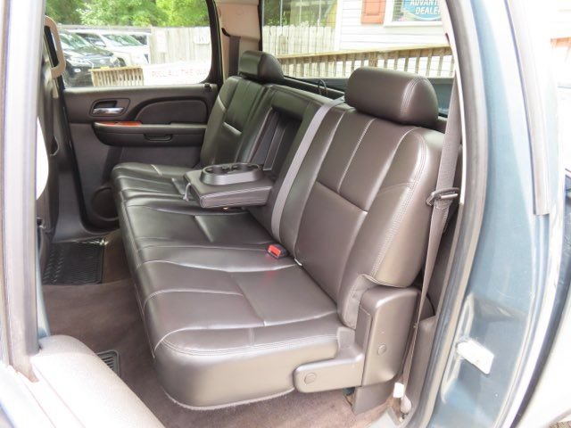 Used 2009 Chevrolet Silverado 2500 LTZ w/ Safety Package AWD/4WD image 12