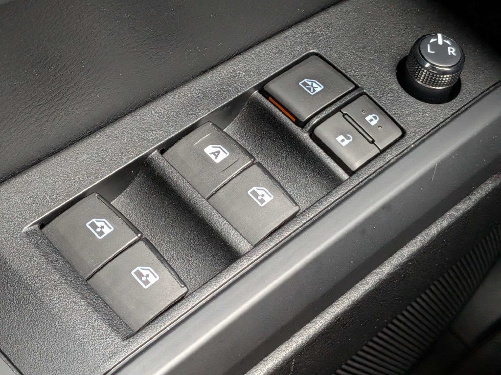 Used 2019 Toyota Tacoma SR w/ SR Convenience Package RWD image 20
