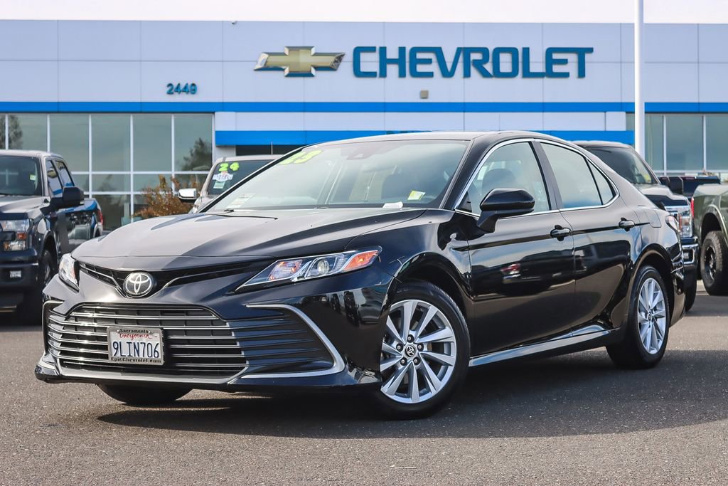 Used 2023 Toyota Camry LE video 1