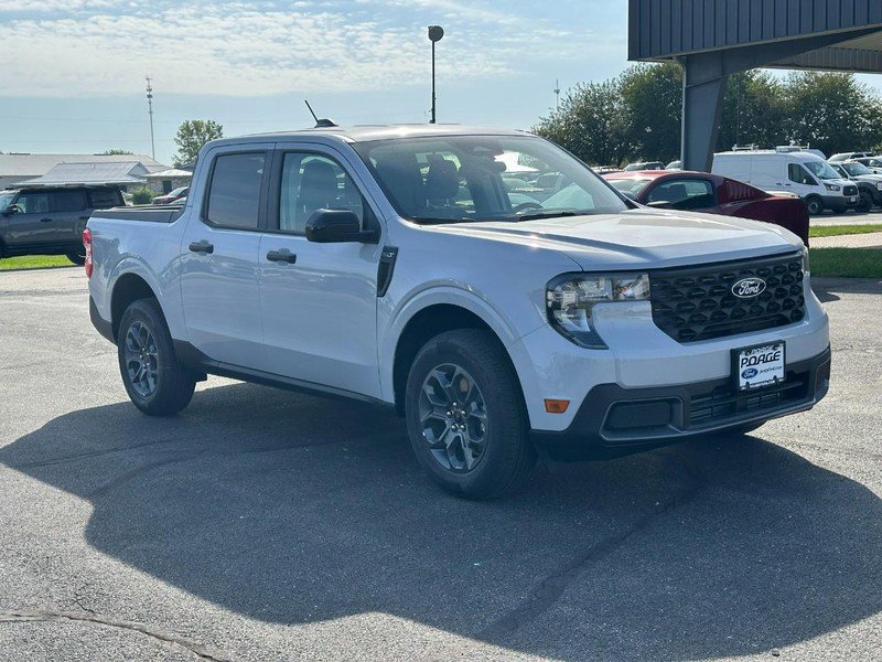 New 2025 Ford Maverick XLT w/ XLT Luxury Package
