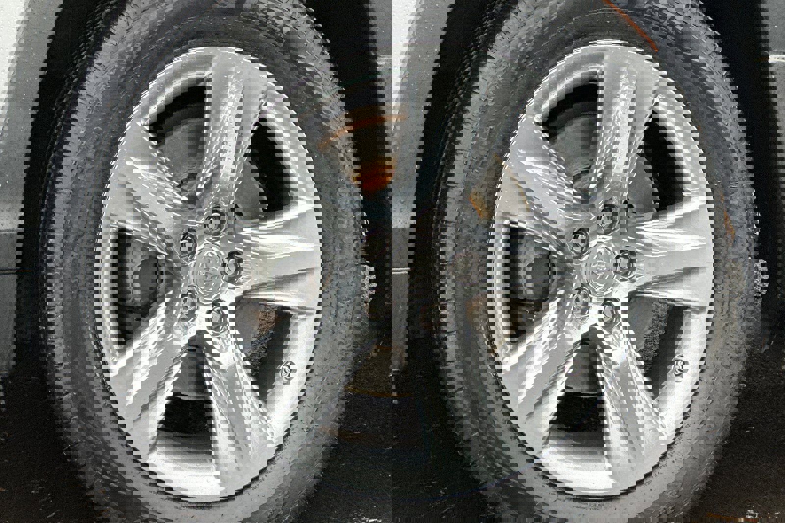 Used 2014 Toyota Highlander Limited image 35