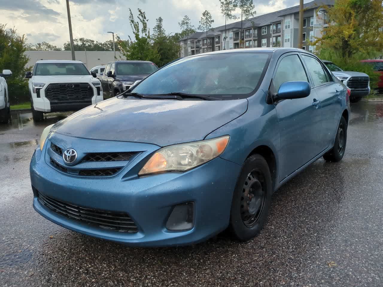 Used 2013 Toyota Corolla L FWD image 2