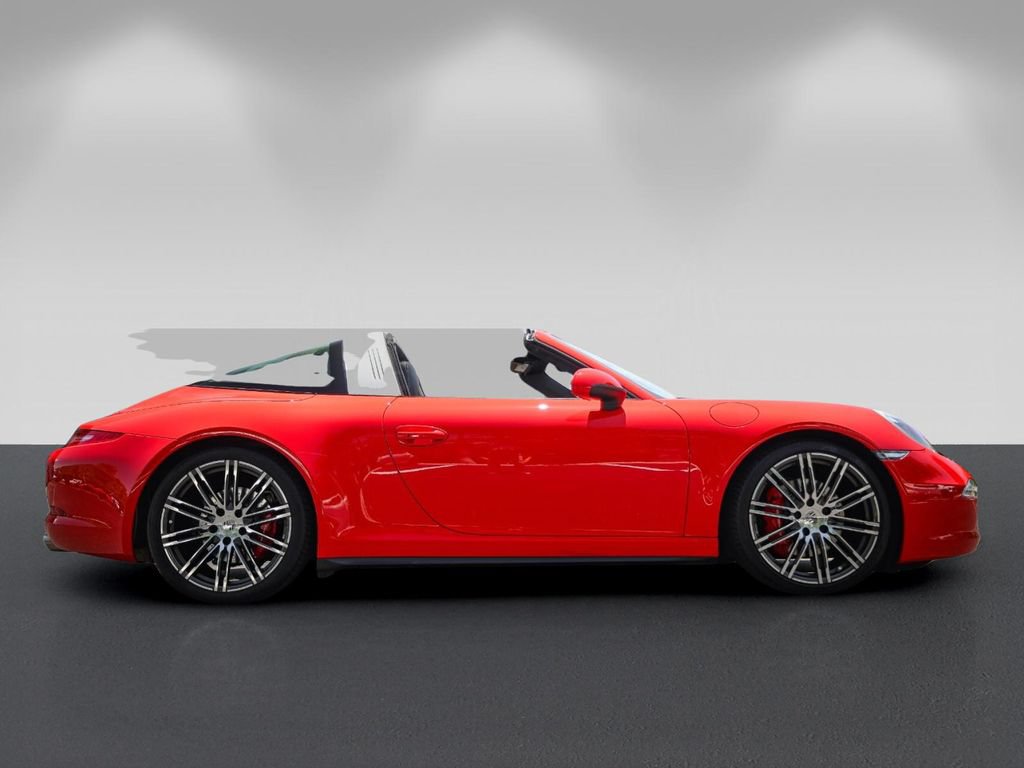 Used 2016 Porsche 911 Targa 4S AWD/4WD image 2