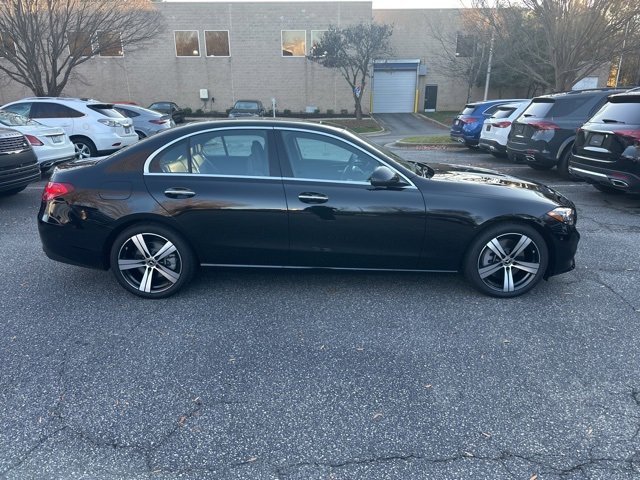 Used 2025 Mercedes-Benz C 300 Sedan image 4