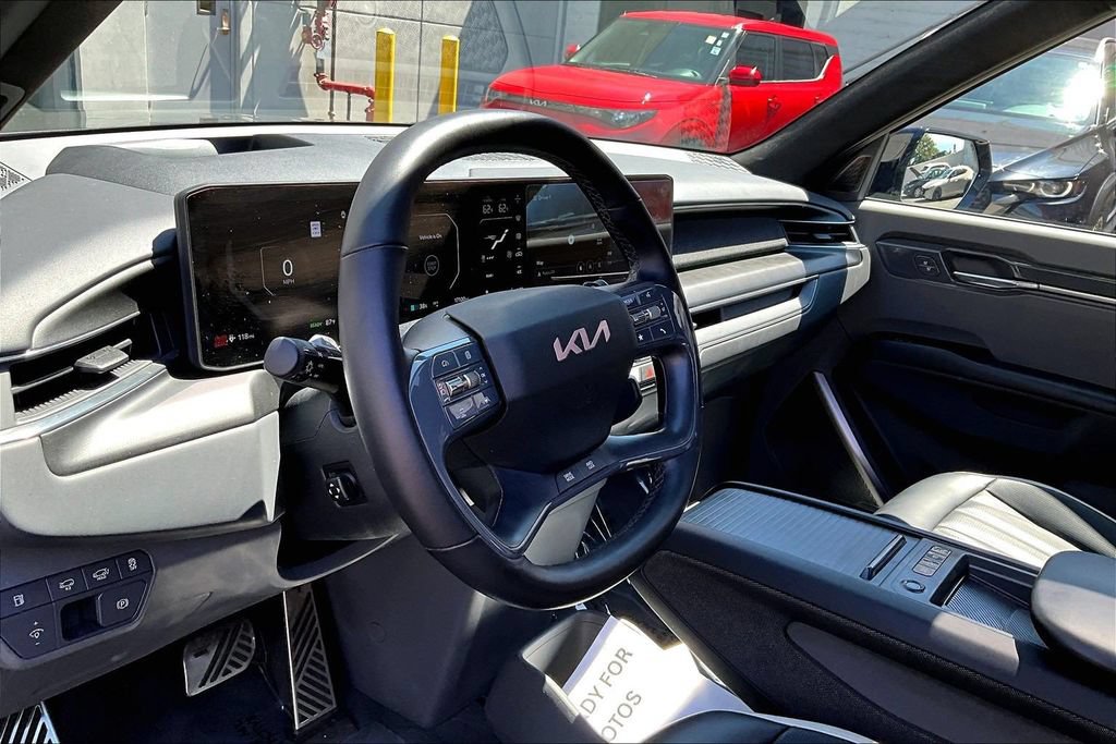 Used 2024 Kia EV9 GT-Line AWD/4WD image 11