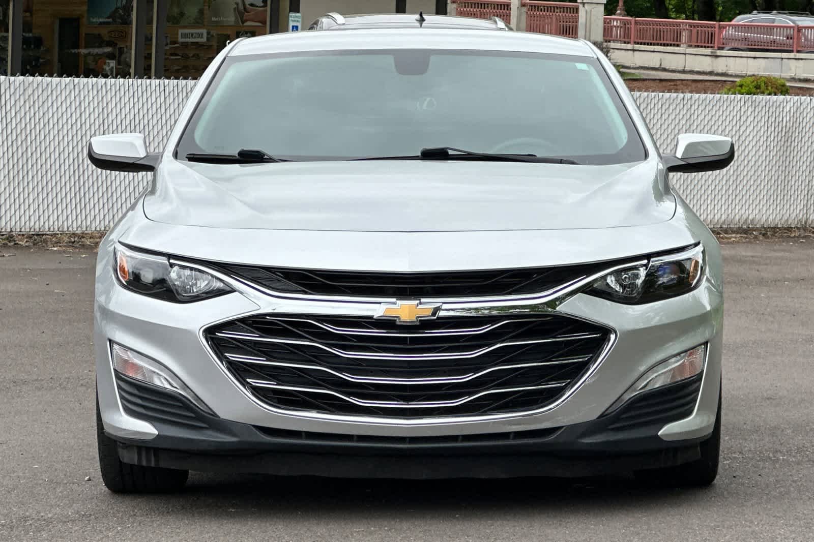 Used 2019 Chevrolet Malibu LT FWD image 10