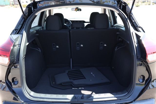 New 2025 Nissan Kicks Play S image 16