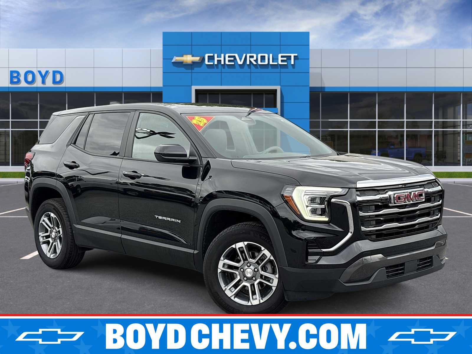 Used 2025 GMC Terrain Elevation