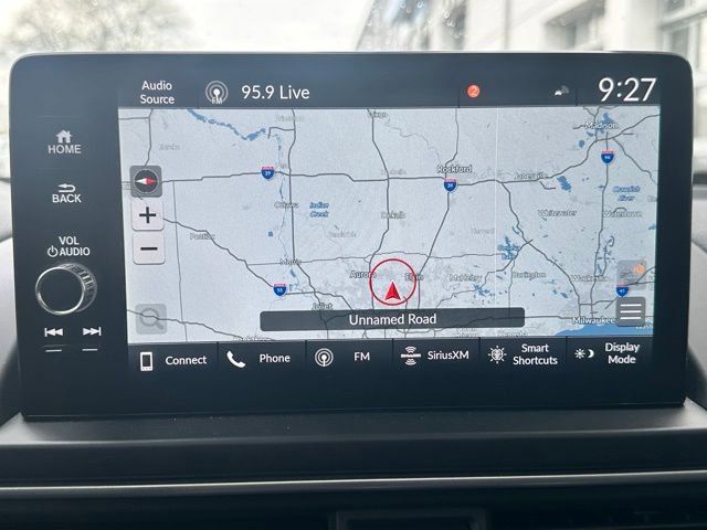 Used 2024 Honda Pilot Touring image 18