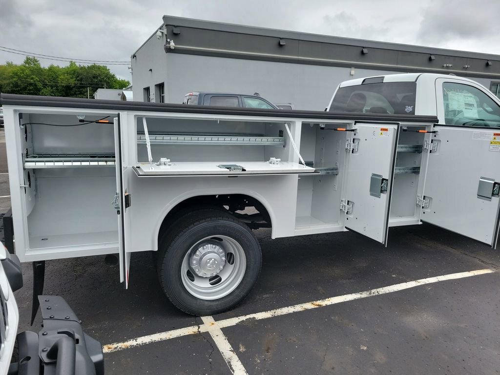 New 2024 RAM 5500 Tradesman image 8