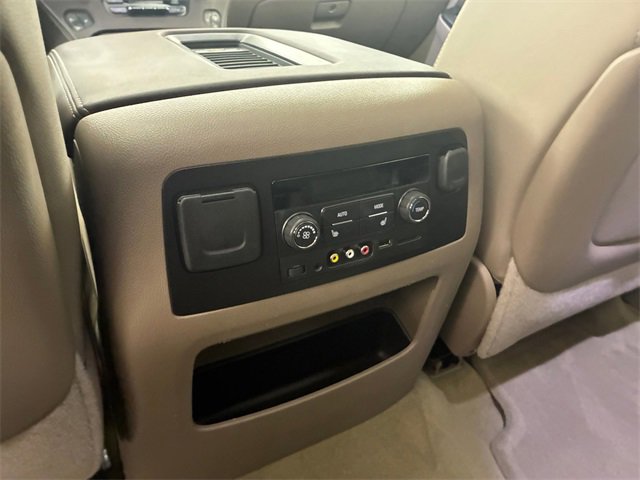 Used 2016 Chevrolet Suburban LTZ image 19