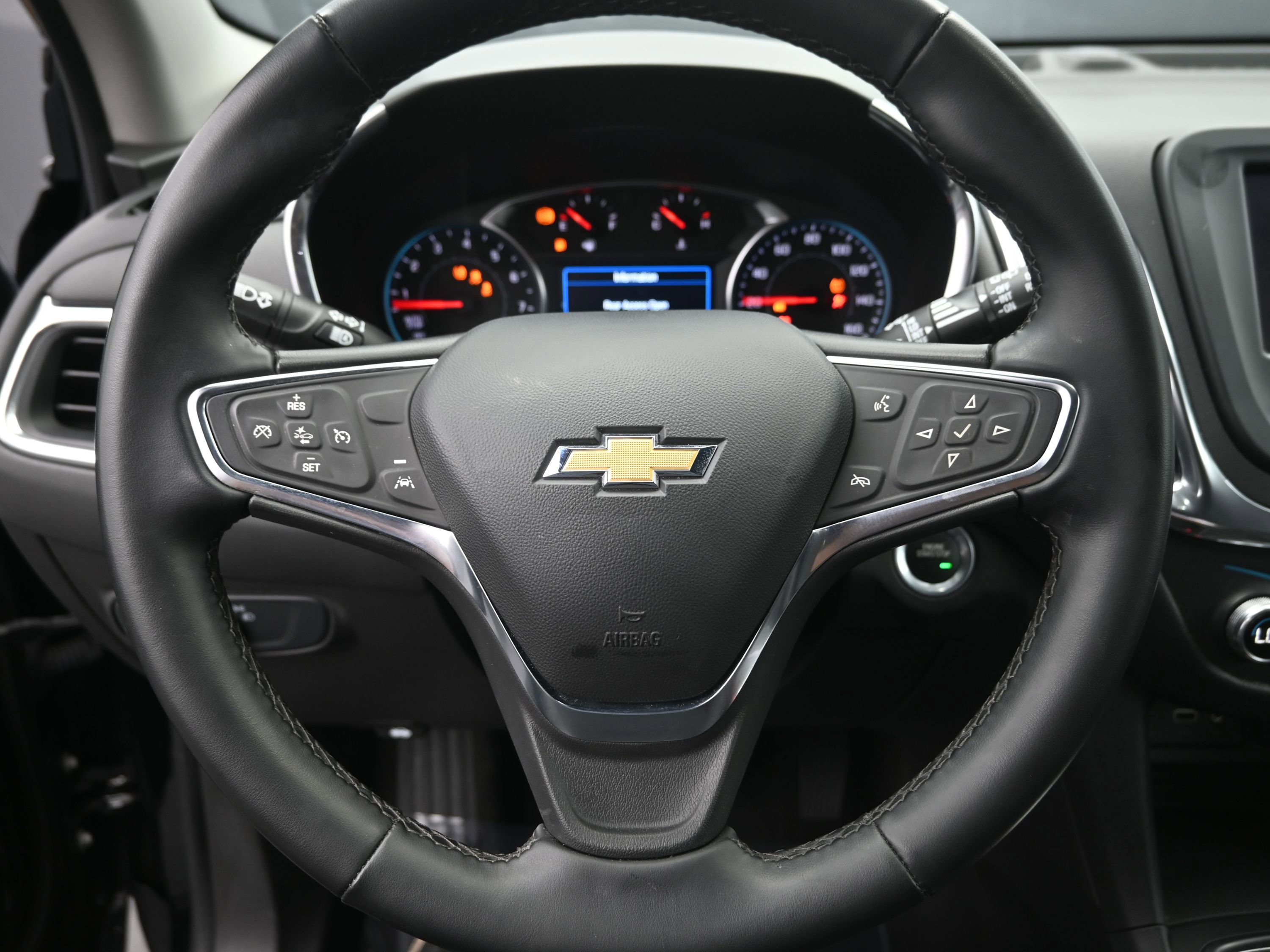 Used 2024 Chevrolet Equinox LT image 11