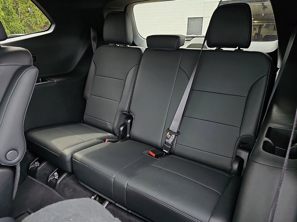 Used 2025 Buick Enclave Preferred image 10