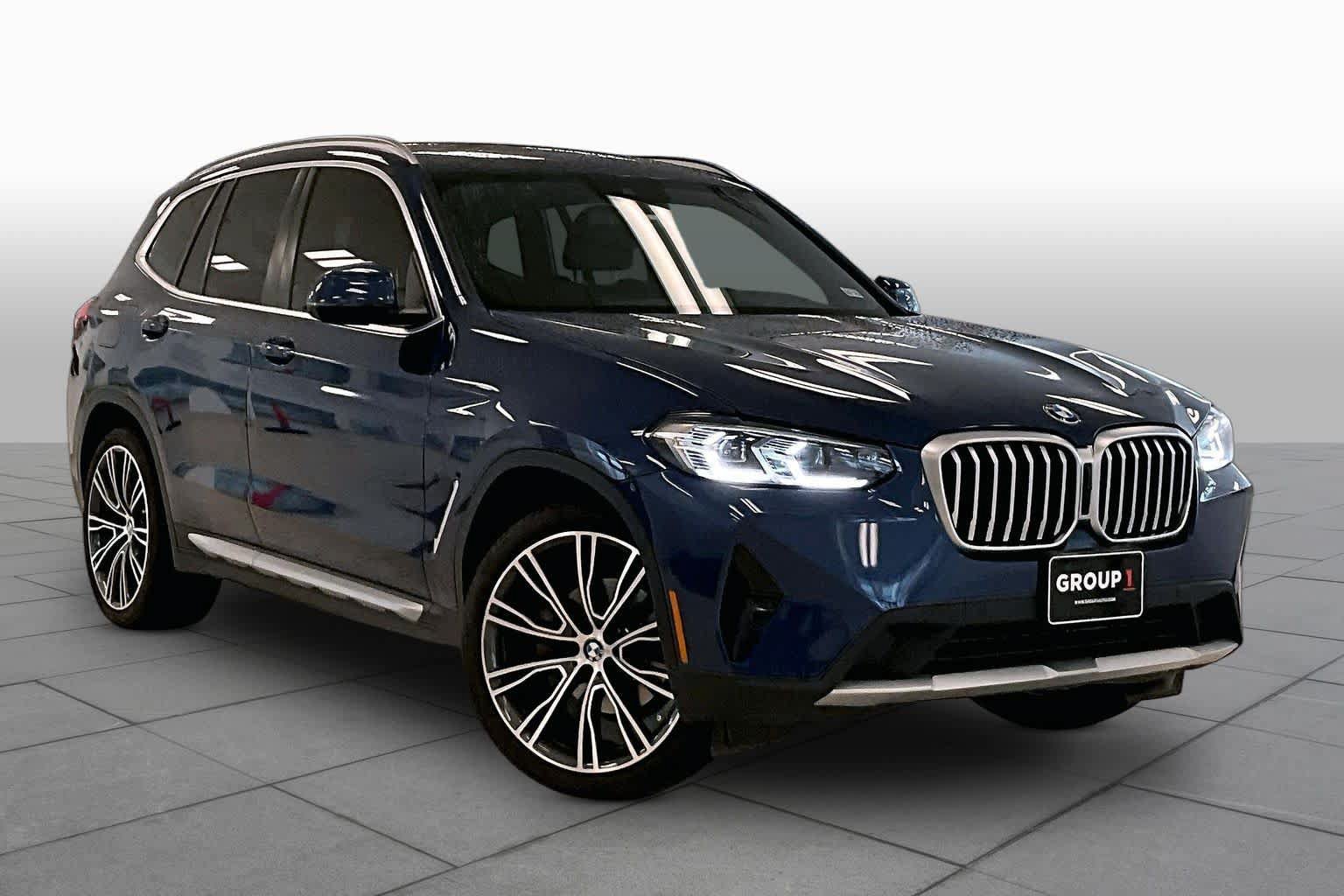 Used 2024 BMW X3 sDrive30i w/ Convenience Package RWD image 2