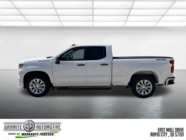 Used 2023 Chevrolet Silverado 1500 Custom AWD/4WD image 2