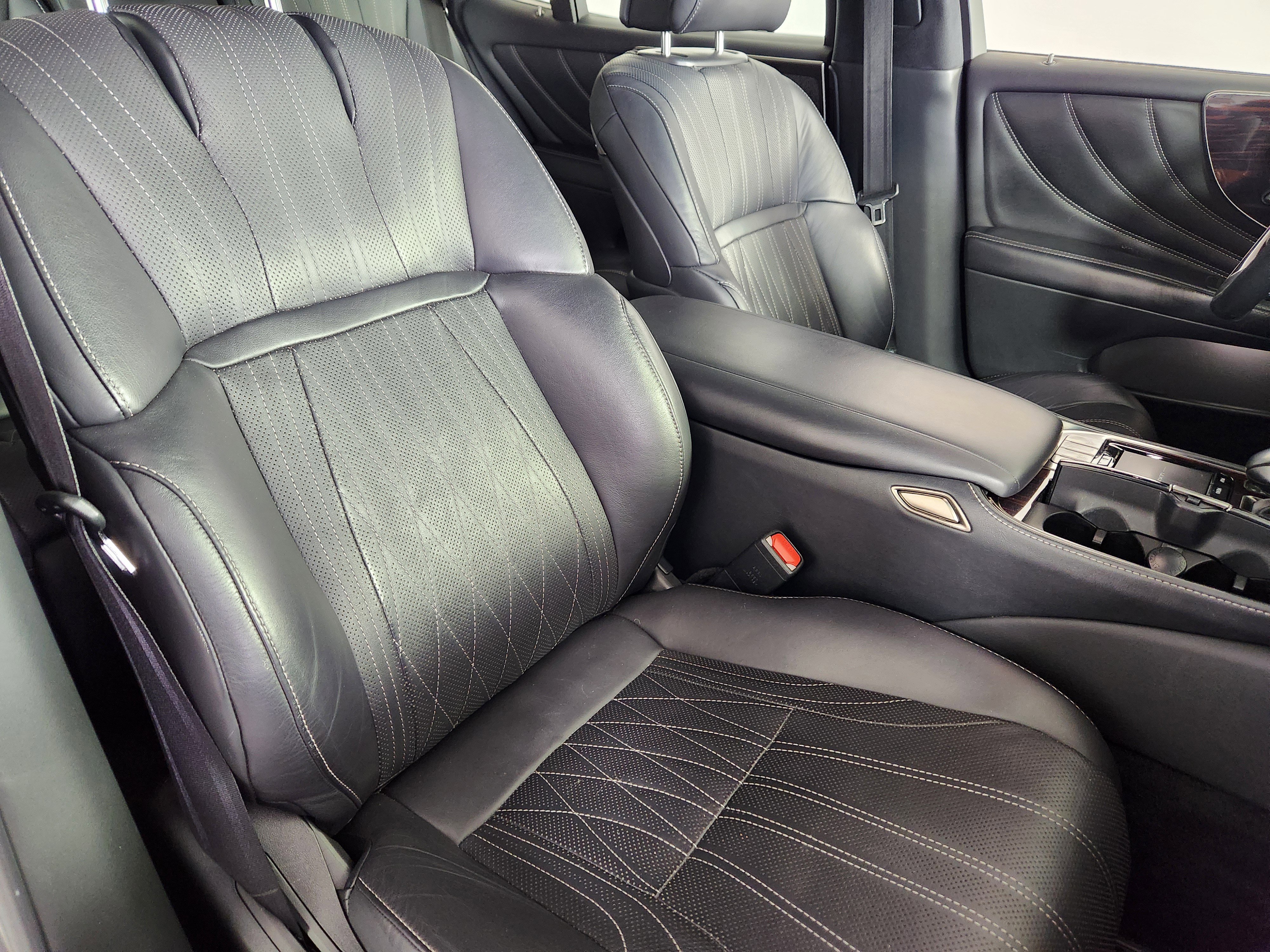 Used 2018 Lexus LS 500 LS 500 w/ Executive Package image 9