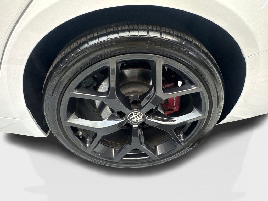 Used 2021 Alfa Romeo Giulia Ti w/ Nero Edizione RWD image 84