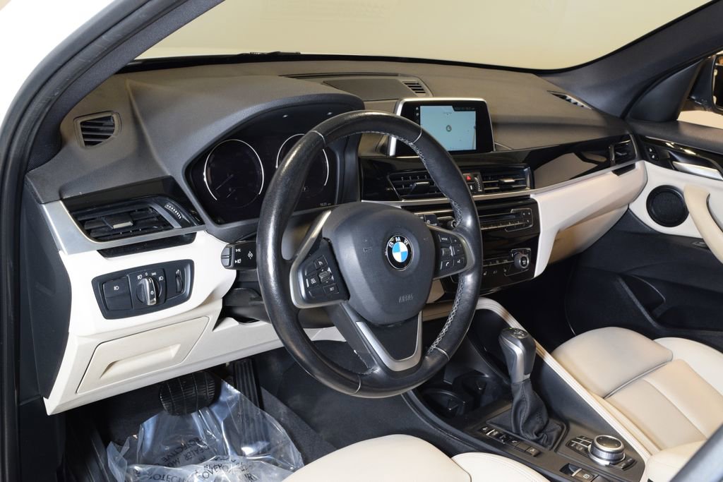 Used 2019 BMW X1 xDrive28i w/ Convenience Package image 11