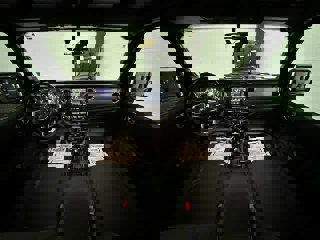 Used 2023 Jeep Gladiator Overland image 17