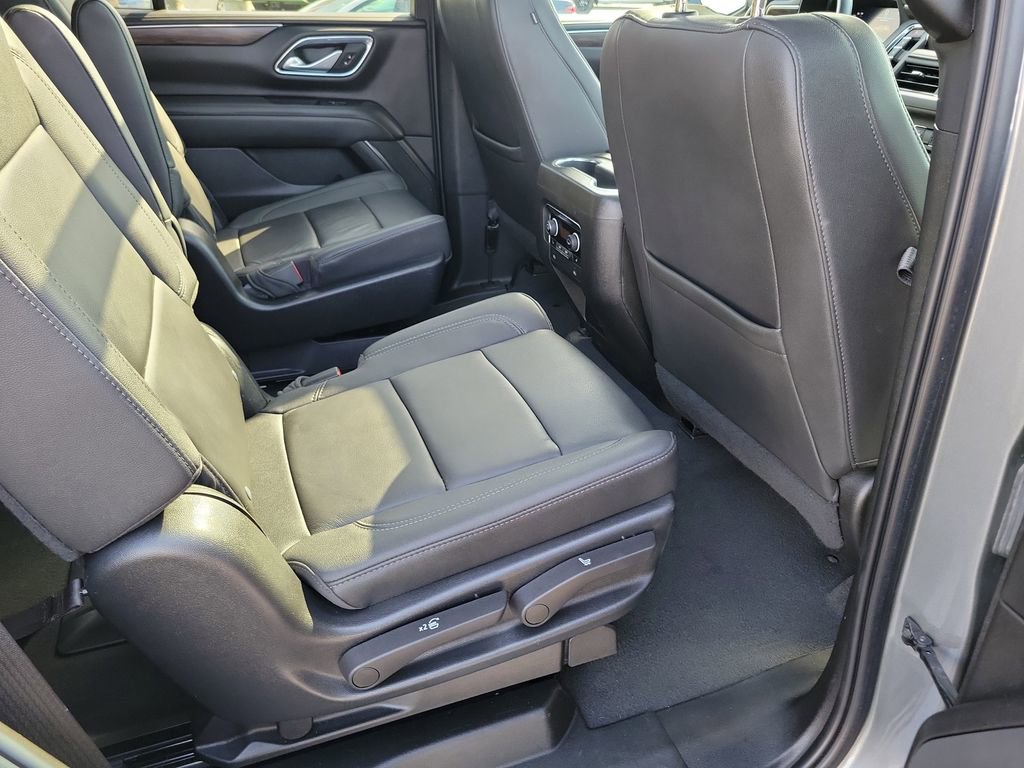 Used 2022 Chevrolet Tahoe Z71 w/ Luxury Package AWD/4WD image 52