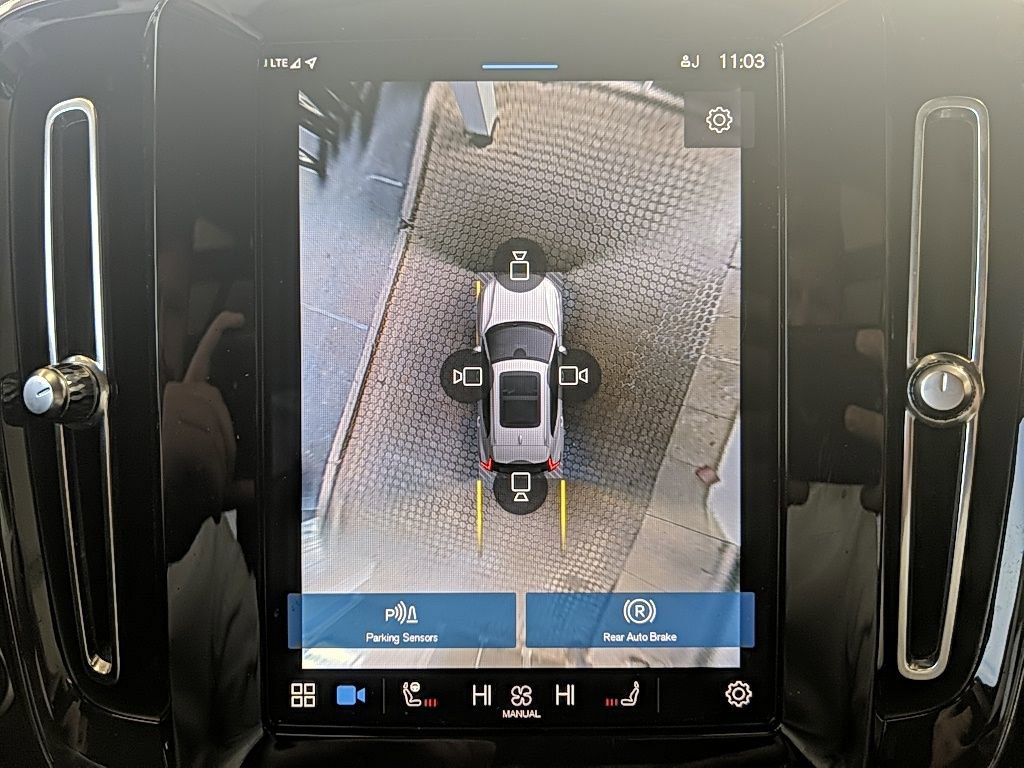 Used 2023 Volvo XC40 B5 Plus w/ Driver Assist Package image 21