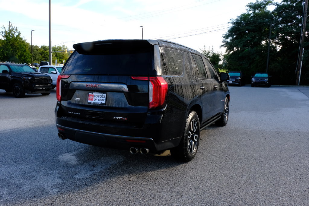 Used 2023 GMC Yukon AT4 w/ AT4 Premium Plus Package AWD/4WD image 3