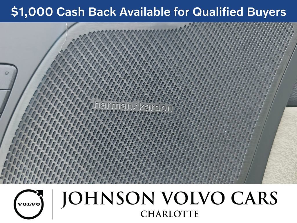 New 2026 Volvo XC60 T8 Ultra w/ Protection Package Premier image 29