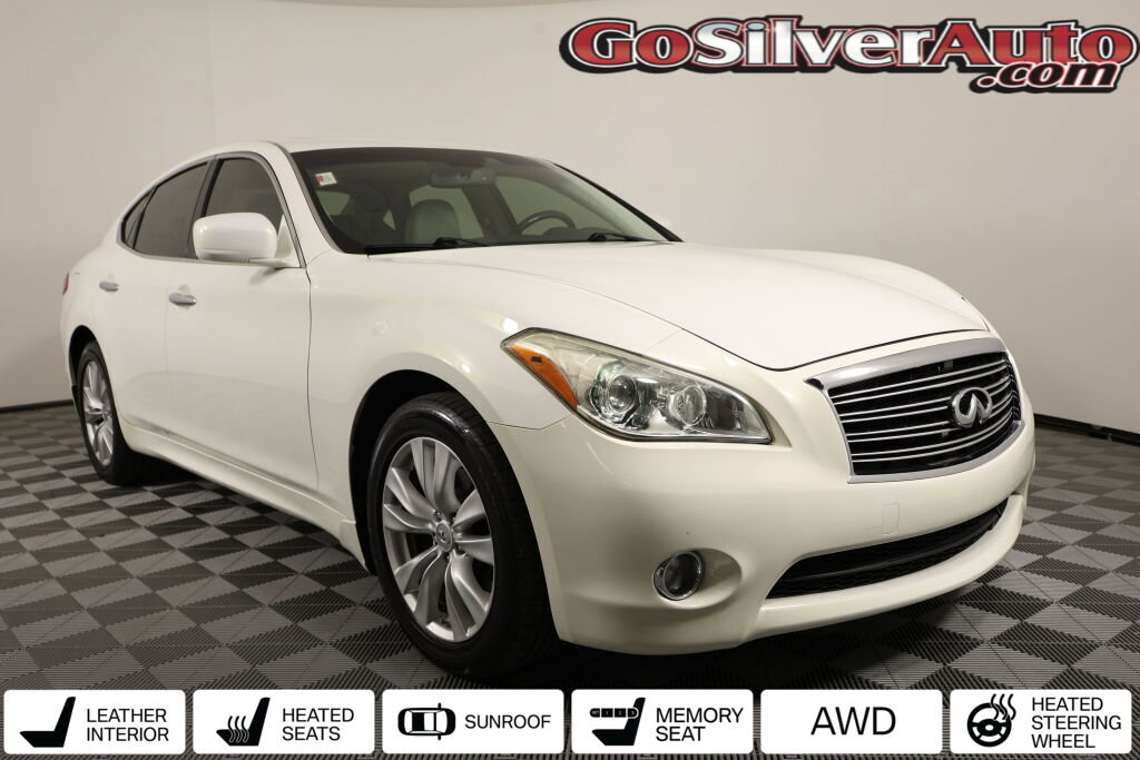 Used 2011 INFINITI M56 x w/ Deluxe Touring Pkg