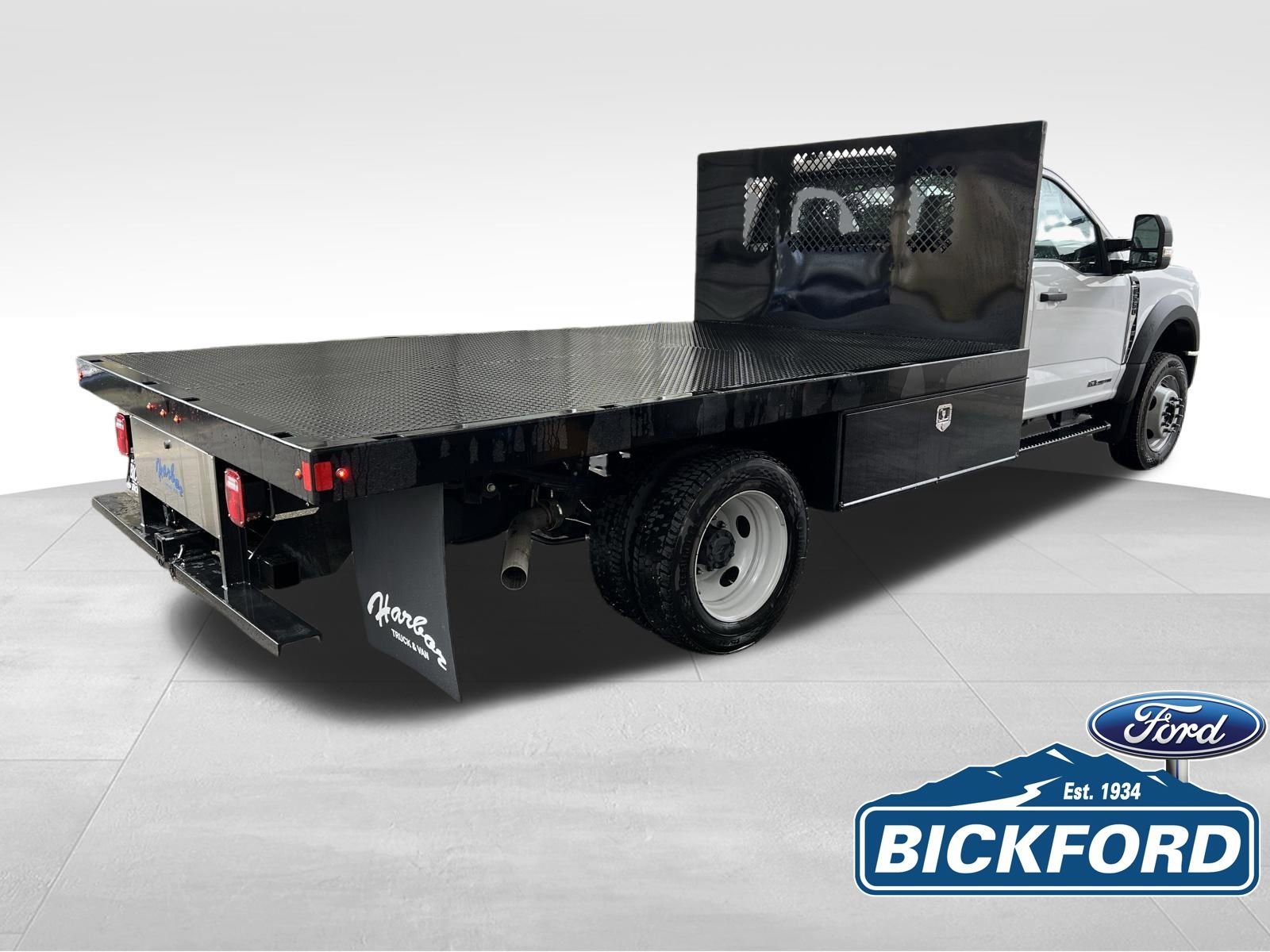 New 2025 Ford F550 2WD Regular Cab Super Duty image 5