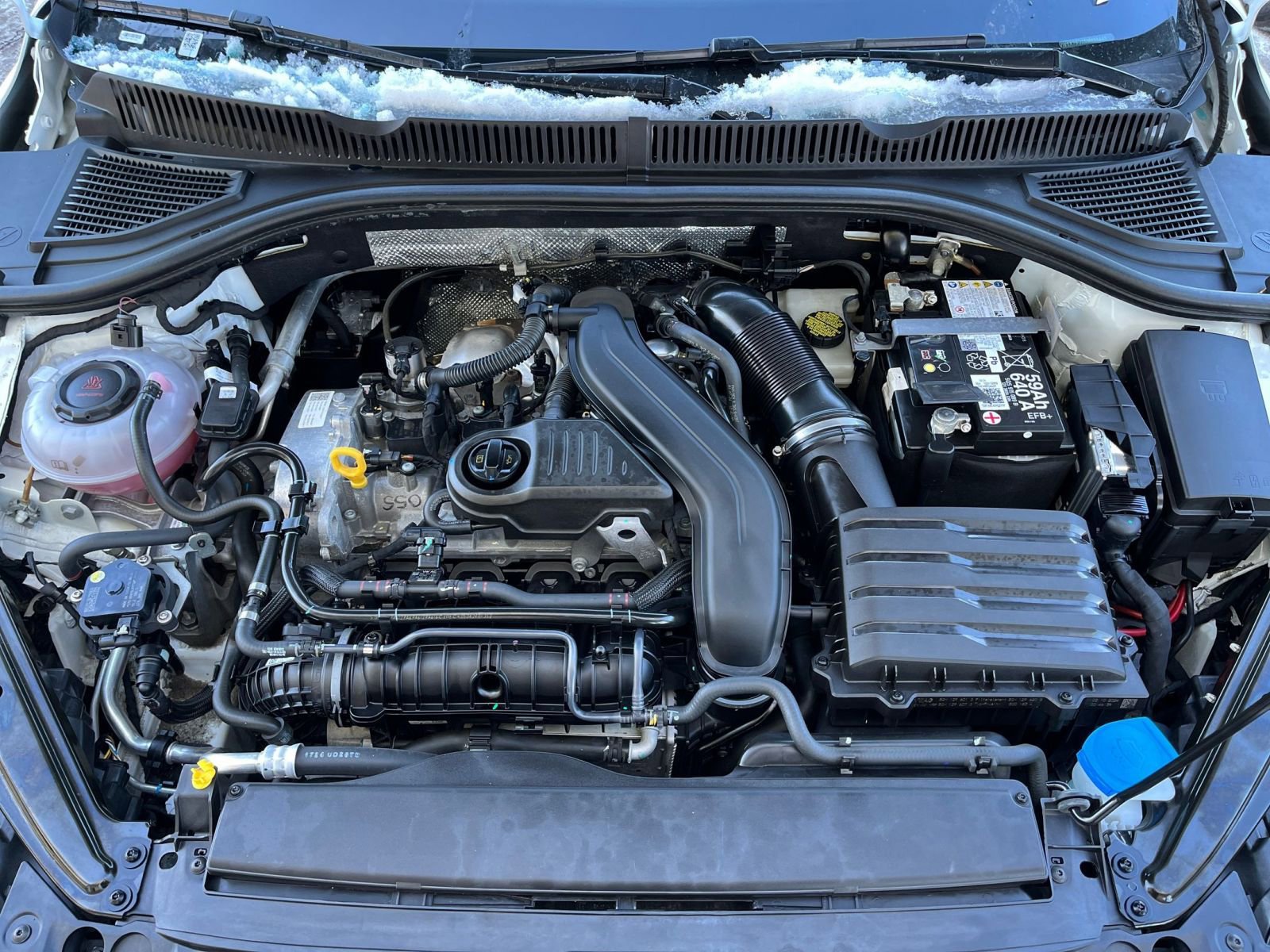 Used 2025 Volkswagen Jetta S image 28