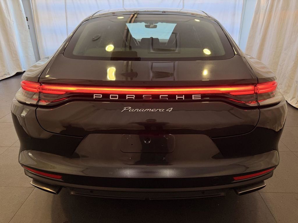 Certified 2023 Porsche Panamera 4 AWD/4WD image 8