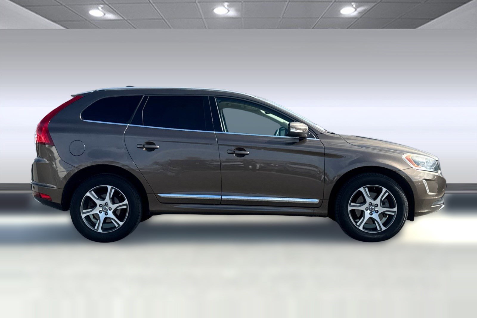 Used 2015 Volvo XC60 T6 Platinum AWD/4WD image 7