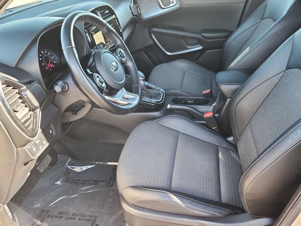 Used 2020 Kia Soul EX w/ Option Group 015 FWD image 7