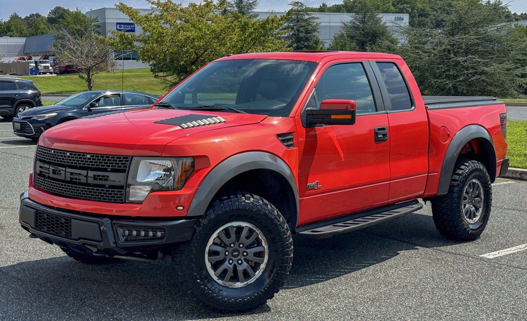 Used 2010 Ford F150 Raptor AWD/4WD image 1