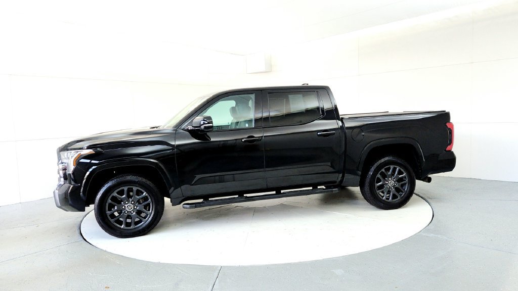 Certified 2022 Toyota Tundra Platinum AWD/4WD image 3