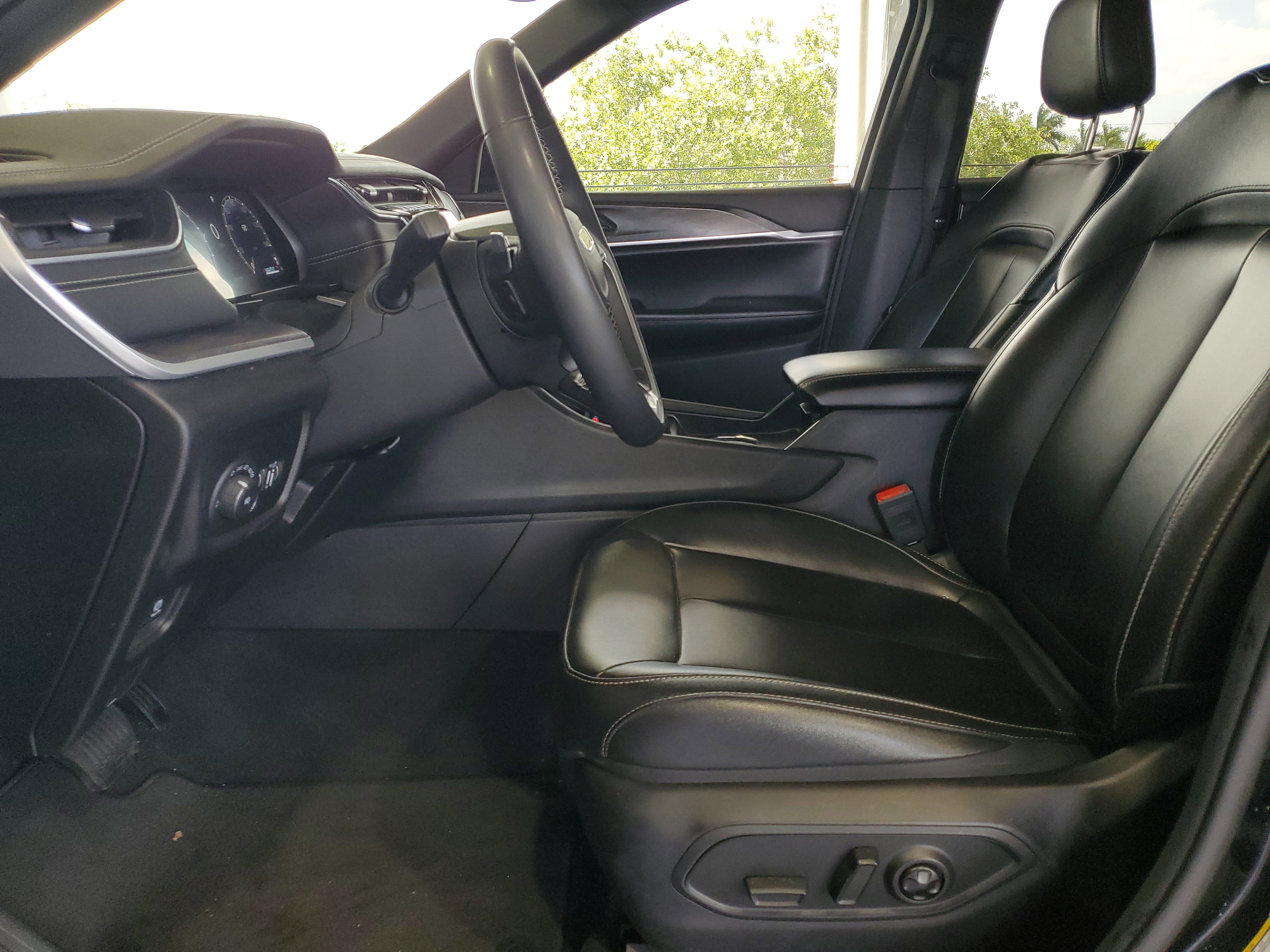 Certified 2024 Jeep Grand Cherokee L Limited AWD/4WD image 17