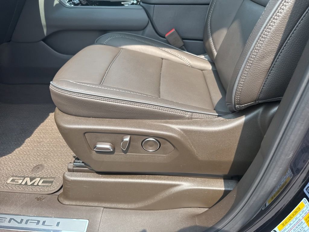 Used 2024 GMC Yukon XL Denali w/ Max Trailering Package image 20