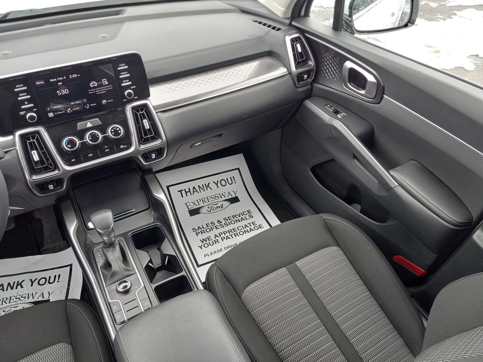 Used 2023 Kia Sorento LX image 18