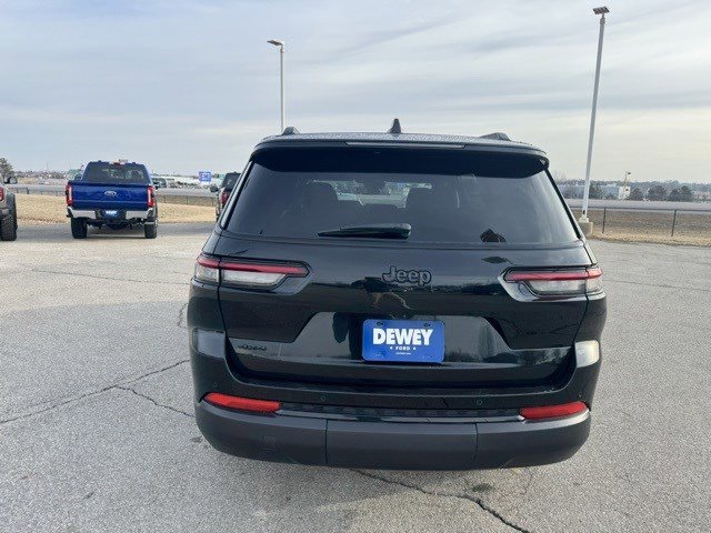 Used 2024 Jeep Grand Cherokee L Laredo image 7