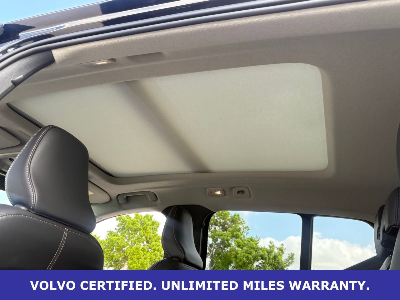 Certified 2025 Volvo XC40 B5 Core image 32