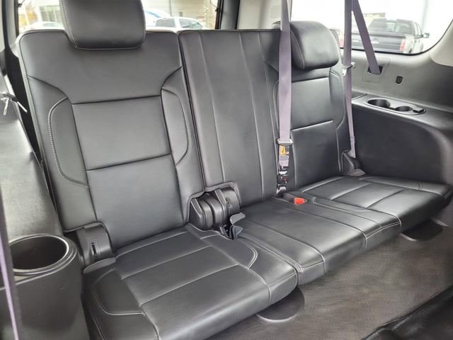 Used 2017 Chevrolet Suburban LT image 16